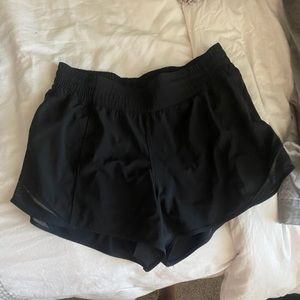 Lululemon HR hotty hot shorts